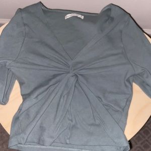 Front knot v-neck long sleeve top